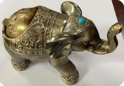 Picture of Decorative Elephant Ashtray with Lip for Cigarettes Vintage Metal Smoking Ash tray Holder for Smoker Desktop Windproof Cigarette ashtrays for Indoors Outdoors Fancy Gift Ornament for Men Women